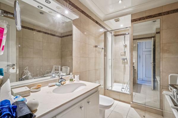 Vente Appartement de luxe Neuilly-sur-Seine 5 Pièces 121 m²