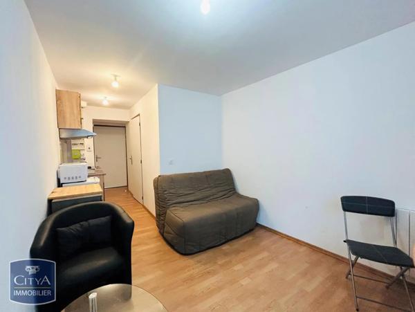 Appartement à louer 1 pièce 15.75m² Saint-Brieuc (22000)