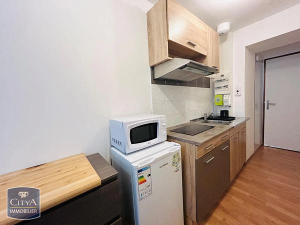 Appartement à louer 1 pièce 15.75m² Saint-Brieuc (22000)