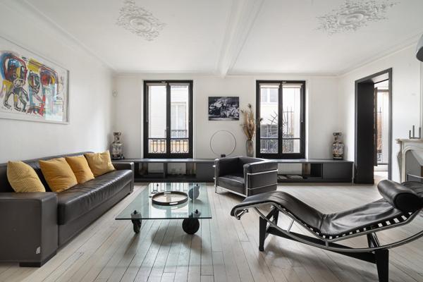 Appartement rénové par architecte au coeur du Marais