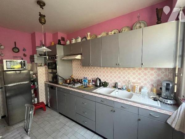 Maison à Vendre à Malo les bains

Maison en vente sur une parcelle de 225 m². Le bien propose...