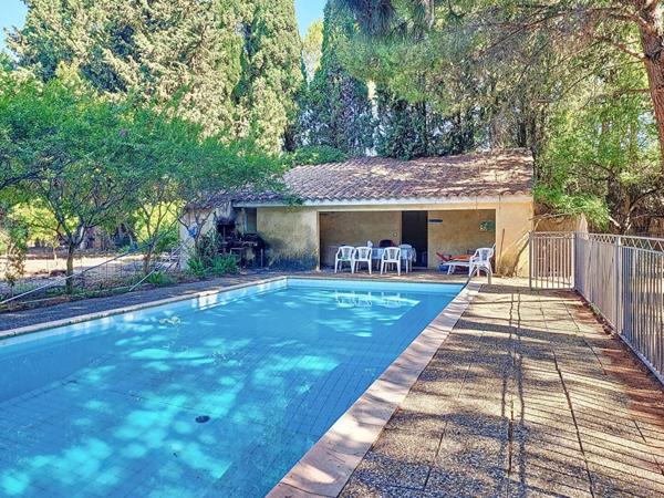 Propriété en campagne 153m2 habitable 140m2 garage  5 chambres piscine