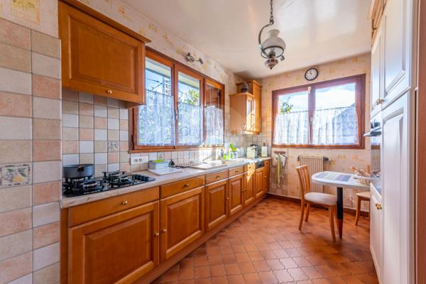 Maison Chelles 6 pièces 111.38 m2 habitable et 190m² surface utile