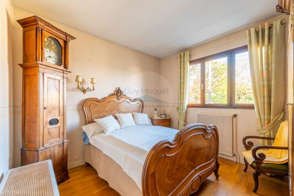 Maison Chelles 6 pièces 111.38 m2 habitable et 190m² surface utile