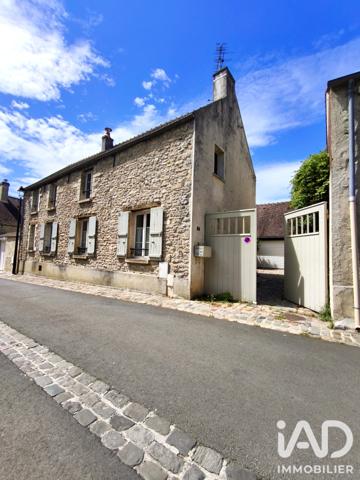 Maison à vendre 5 pièces 153 m² Chamant