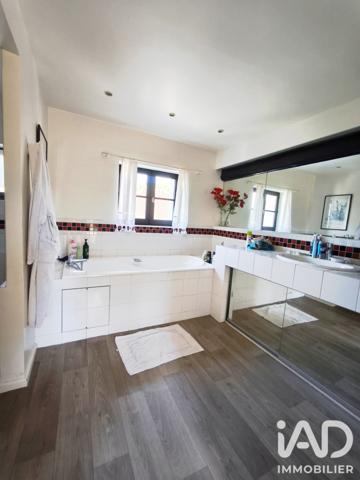 Maison à vendre 5 pièces 153 m² Chamant