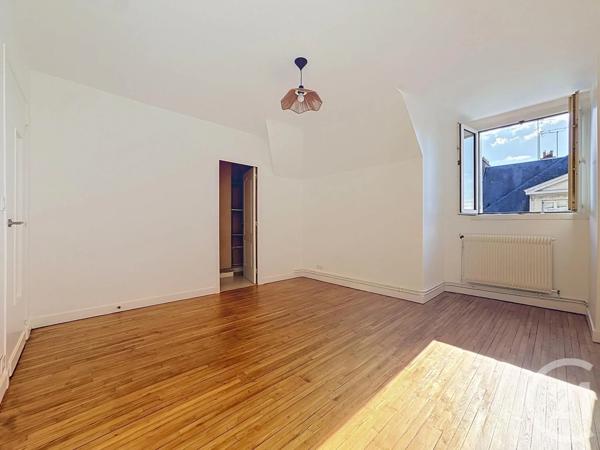 Appartement F3 à vendre  3 pièces - 74,40 m 2   COMPIEGNE  - 60