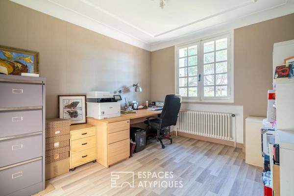 Maison d’architecte aux volumes singuliers sur les hauteurs du Rove