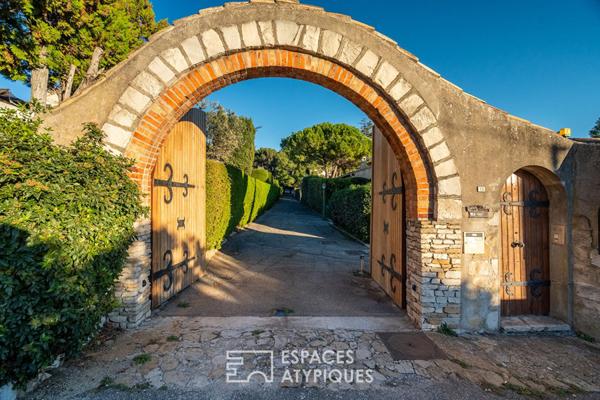Maison d’architecte aux volumes singuliers sur les hauteurs du Rove
