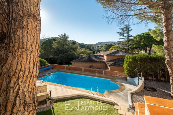 Maison d’architecte aux volumes singuliers sur les hauteurs du Rove
