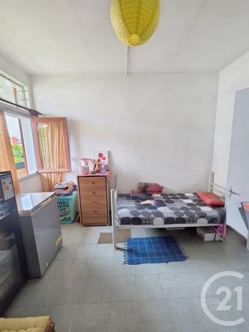 Immeuble à vendre  180 m2 ST DENIS - 974