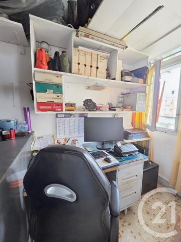 Immeuble à vendre  180 m2 ST DENIS - 974