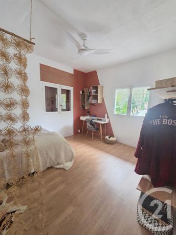 Immeuble à vendre  180 m2 ST DENIS - 974