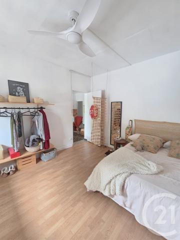 Immeuble à vendre  180 m2 ST DENIS - 974