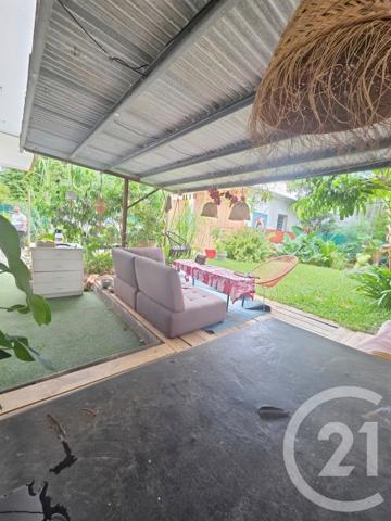 Immeuble à vendre  180 m2 ST DENIS - 974