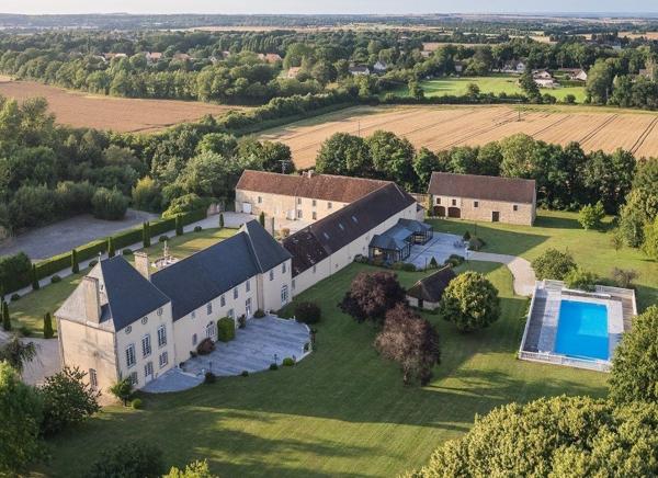 Domaine évènementiel de prestige sur 23 hectares en Normandie