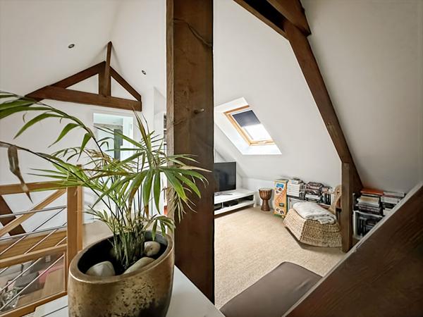 Maison lumineuse à Pluneret, près d'Auray. 128 m² habitables, 220 m² au sol, 640 m² de terrain