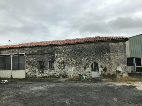 Grange à vendre |  Châteauneuf-sur-Charente |  4 pièces