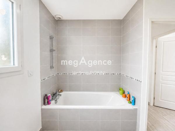 Maison à SAINT-ANDRE-DE-CUBZAC, 33240 - 5 pièces 127m²