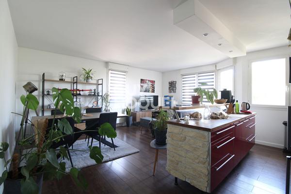 À vendre : Appartement 3 pièces à COMBS LA VILLE