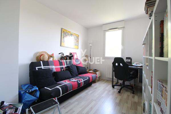 À vendre : Appartement 3 pièces à COMBS LA VILLE