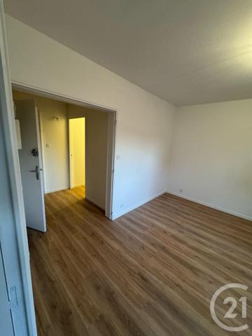 Appartement F4 à vendre  4 pièces - 66,62 m2 MONTLUCON - 03