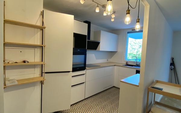 Appartement à louer    3 pièces • 70,98 m2 Issy-les-Moulineaux