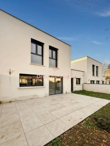 Maison à vendre 4 pièces de 112 m²