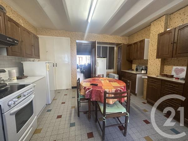 Maison à vendre  4 pièces - 355 m2 CORPS - 38