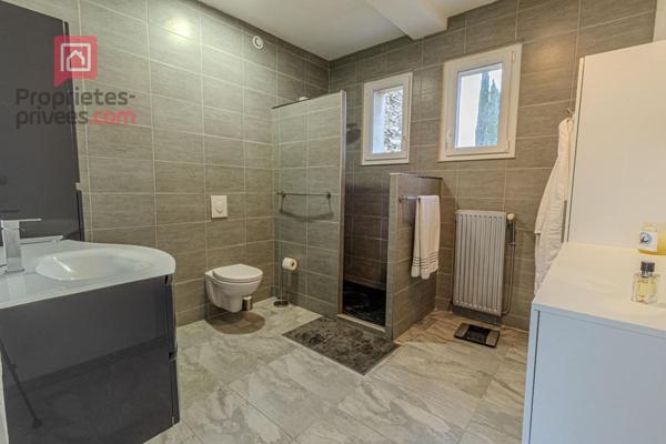 RARE- MAISON DE MAITRE Vedène centre 7 pièce(s) 144 m2, grand confort