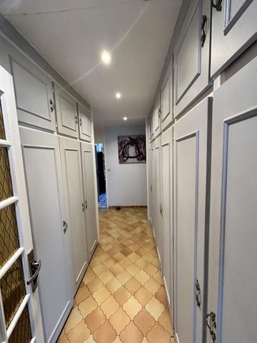 À vendre - Maison mitoyenne 2 côtés, 5 pièces située à Carbon-Blanc (33560)