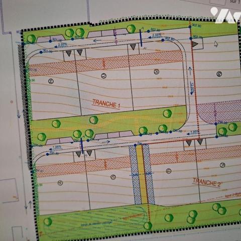 Sur la commune de CRENNES SUR FRAUBEE, en lotissement, proche de VILLAINES LA JUHEL:
Parcelle ...