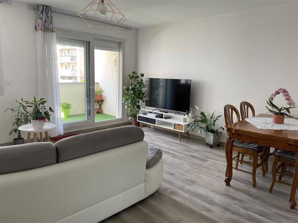 Appartement Pontault Combault 3 pièce(s) 59 m2