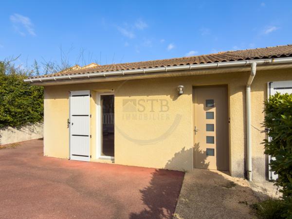 Maison de 130m² environ avec potentiel sur 594m2 de terrain à proximité des commodités