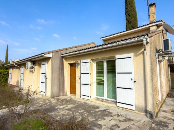 Maison de 130m² environ avec potentiel sur 594m2 de terrain à proximité des commodités