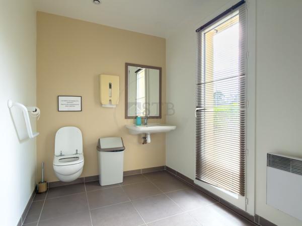 Maison de 130m² environ avec potentiel sur 594m2 de terrain à proximité des commodités