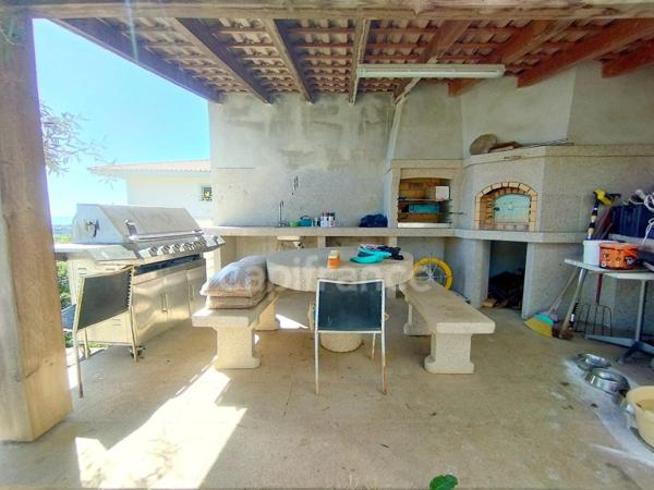 Appartement T5 de 124 m2 avec vue panoramique sur la mer et son jardin à FOLELLI