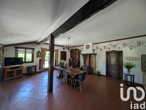 Mas 8 pièces de 195 m² à Saint-Laurent-de-Cerdans (66260)