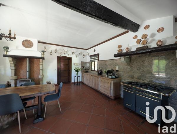 Mas 8 pièces de 195 m² à Saint-Laurent-de-Cerdans (66260)