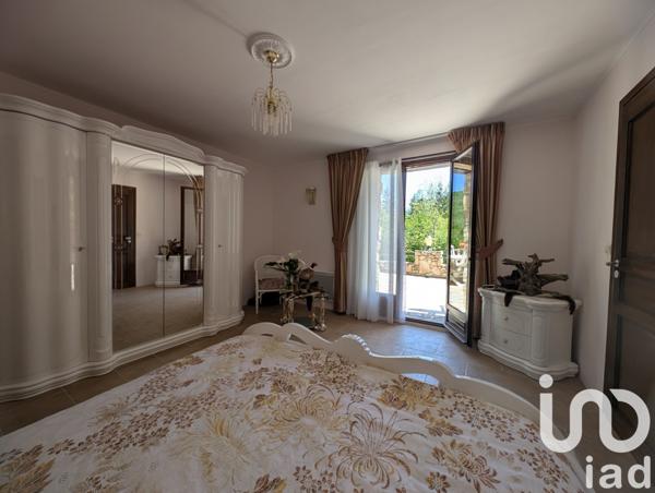 Mas 8 pièces de 195 m² à Saint-Laurent-de-Cerdans (66260)