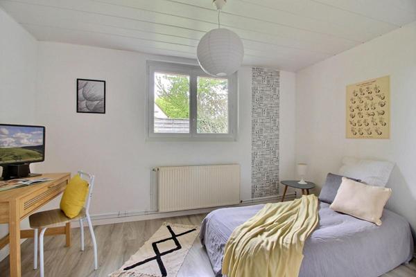 60180 NOGENT SUR OISE Maison de plain-pied 4 chambres jardin atelier