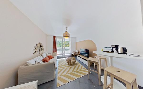 Appartement à louer    4 pièces •  Lyon 9