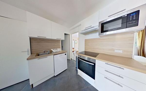 Appartement à louer    4 pièces •  Lyon 9