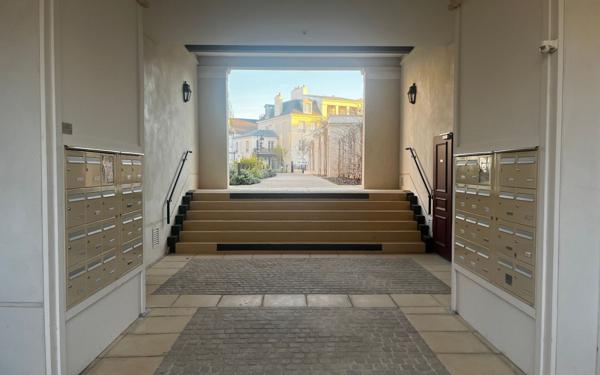Appartement à louer    3 pièces • 59,79 m2 Serris