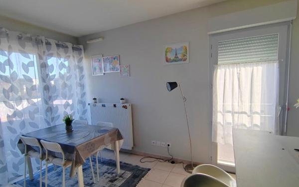 Appartement à louer    2 pièces •  Décines-Charpieu