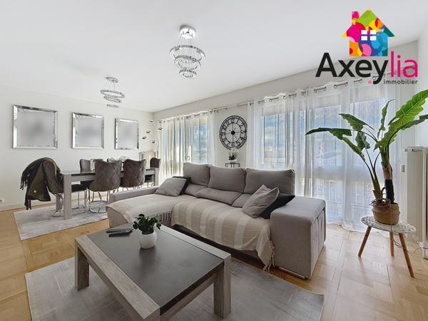 Roanne (42300) A VENDRE - ROANNE CENTRE - PROCHE GARE - APPARTEMENT T5 AVEC QUATRE CHAMBRES, DEUX BALCONS, CAVE ET GARAGE