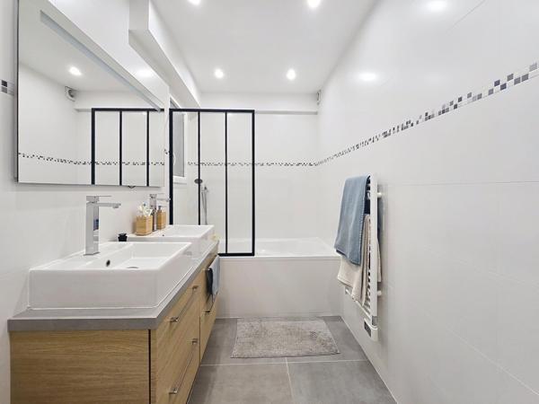 Appartement T4 entièrement rénové - Jardin Public