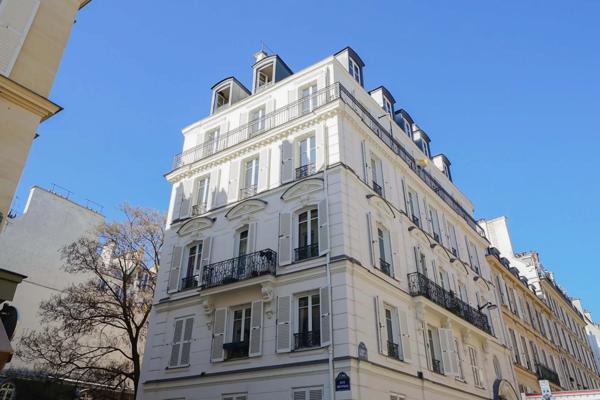 Appartement Paris 9e - RUE CHAPTAL