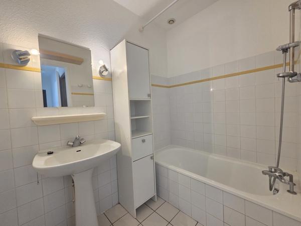 Appartement à louer 550 € CC Aire-sur-l'Adour 2 p 45 m² DPE E