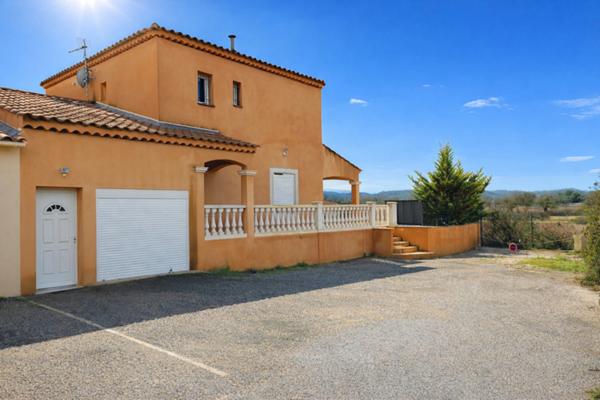 Maison 127 m² — Piscine — Studio indépendant — Vue dégagée — Brignoles